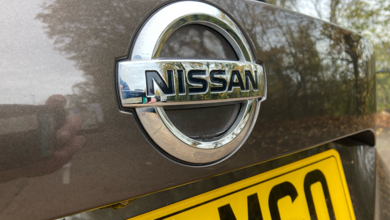 Nissan Juke 1.0 DiG-T 114 N-Connecta 5dr DCT Petrol Hatchback